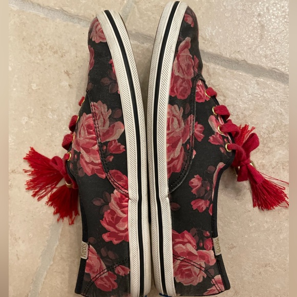 Kate Spade Keds Women's Floral Sneakers in Black and Red/Pink - Picture 3 of 6